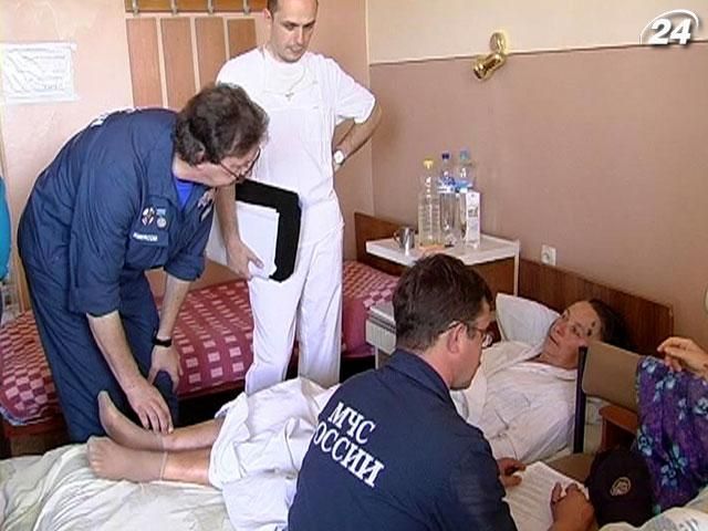 Постраждалих у ДТП на Чернігівщині російських паломників евакуювали в Росію Постраждалих у ДТП на Чернігівщині російських паломників евакуювали в Росію