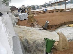 Власти России считают, что водохранилище не имеет отношения к потопу