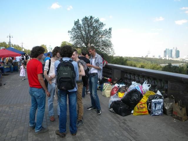 У Москві готують допомогу постраждалим від повені у Кримську У Москві готують допомогу постраждалим від повені у Кримську