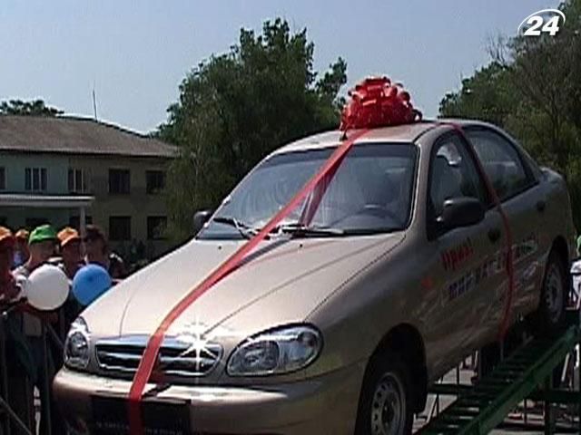 В Сарате на Одесщине устроили акцию "мир вашему дому" В Сарате на Одесщине устроили акцию "мир вашему дому"