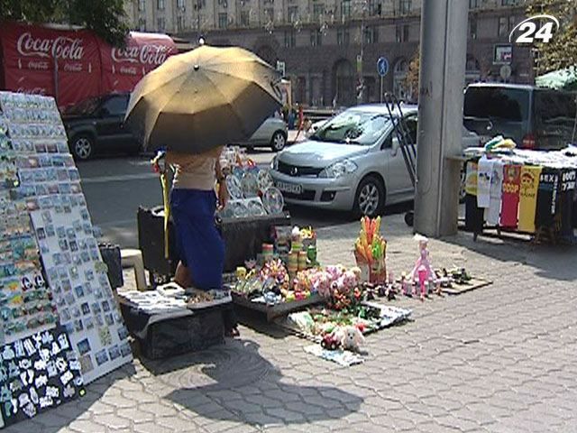 Медики: Кількість викликів "швидкої" у спеку збільшилася на 10-15% Медики: Кількість викликів "швидкої" у спеку збільшилася на 10-15%