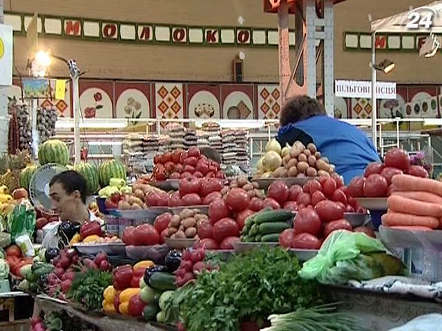 Овочі та фрукти в Україні стрімко дешевшають