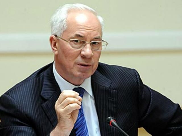 Азаров: Хлеба хватит Азаров: Хлеба хватит