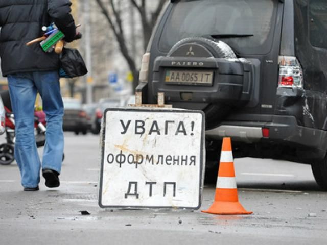 ДТП на Львівщині: 13 людей постраждали ДТП на Львівщині: 13 людей постраждали