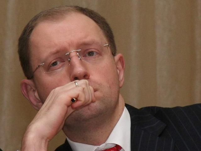 Яценюк вважає, що недоторканності Януковича залишилося 4 місяці Яценюк вважає, що недоторканності Януковича залишилося 4 місяці