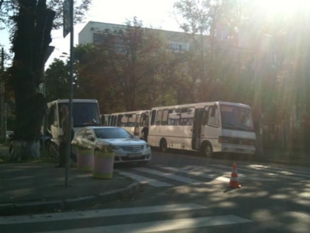 Центр столицы из-за суда над Тимошенко усиленно охраняют Центр столицы из-за суда над Тимошенко усиленно охраняют