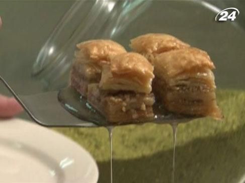 В ресторане Star Manti покажут, как готовить и резать пахлаву В ресторане Star Manti покажут, как готовить и резать пахлаву