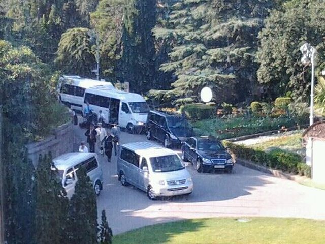 Путін по дорозі до Януковича заїхав до російських байкерів Путін по дорозі до Януковича заїхав до російських байкерів