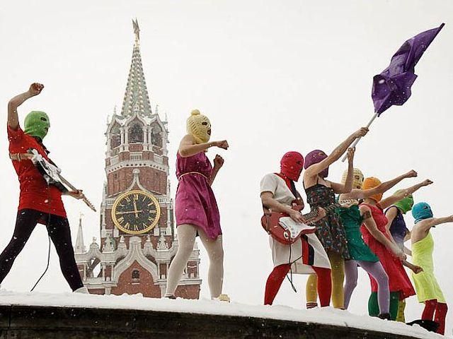 Адвокаты Pussy Riot планируют обратиться в ООН Адвокаты Pussy Riot планируют обратиться в ООН