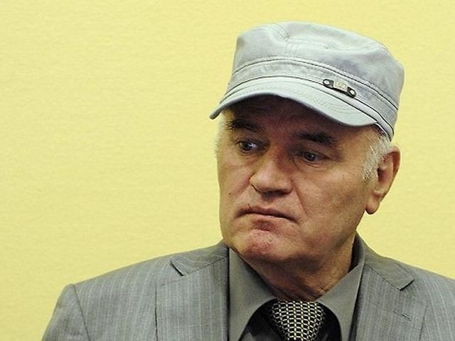 Суд над Ратко Младічем перенесли через стан здоров'я підсудного Суд над Ратко Младічем перенесли через стан здоров'я підсудного