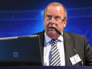 Чемпионат по футболу прошел без допинга Чемпионат по футболу прошел без допинга