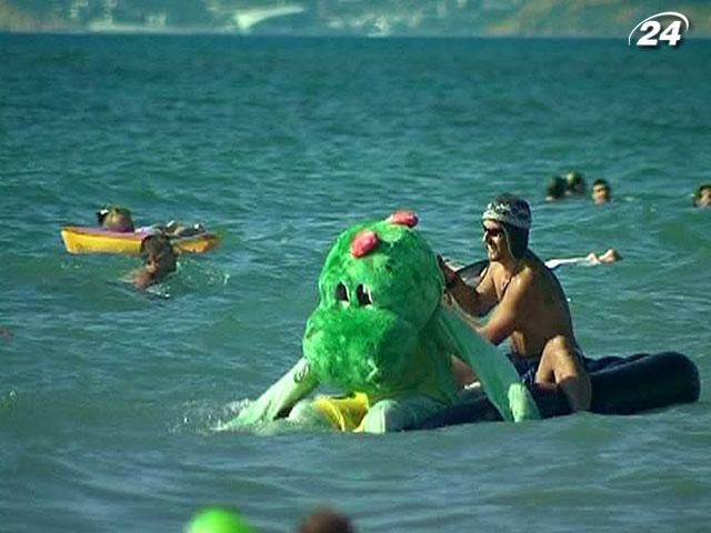 Крымчане устроили оригинальные спортивные соревнования Крымчане устроили оригинальные спортивные соревнования