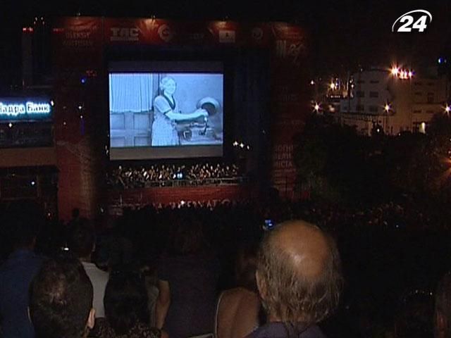 Потомки Чарли Чаплина представили одесситам фильм выдающегося родственника Потомки Чарли Чаплина представили одесситам фильм выдающегося родственника