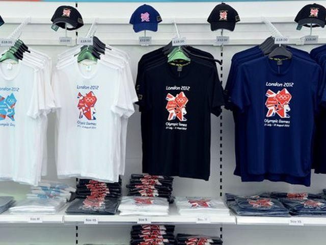 Ціна олімпійської футболки дорівнює місячній зарплаті працівників Ціна олімпійської футболки дорівнює місячній зарплаті працівників