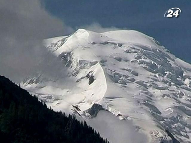 Під час сходження на Монблан загинуло 2 альпіністів Під час сходження на Монблан загинуло 2 альпіністів