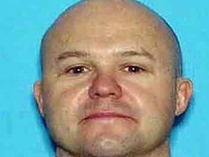 Американский пилот застрелился в угнанном самолете Американский пилот застрелился в угнанном самолете