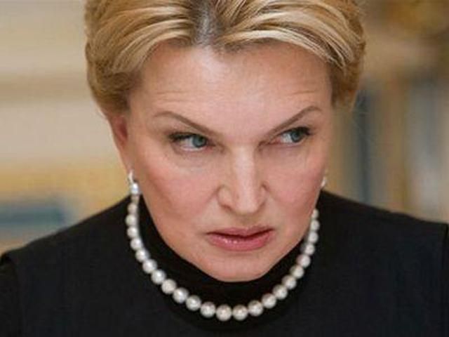 Богатырева считает, что самолечение украинцев укорачивает им жизнь Богатырева считает, что самолечение украинцев укорачивает им жизнь