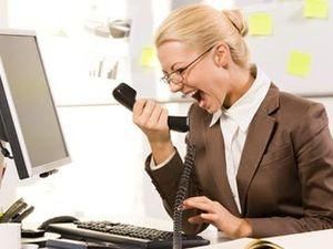 В Німеччині відкрили "гарячу лінію ненависті" В Німеччині відкрили "гарячу лінію ненависті"