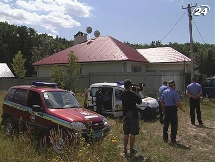 Тунелем через кордон постачали тютюнові вироби Тунелем через кордон постачали тютюнові вироби