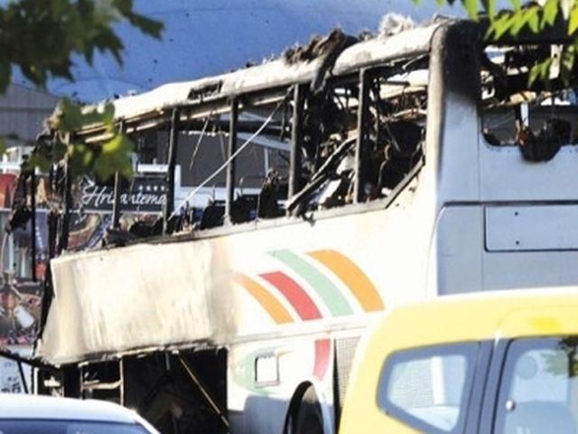 Тела израильтян, погибших от взрыва в Болгарии, доставили в Тель-Авив Тела израильтян, погибших от взрыва в Болгарии, доставили в Тель-Авив