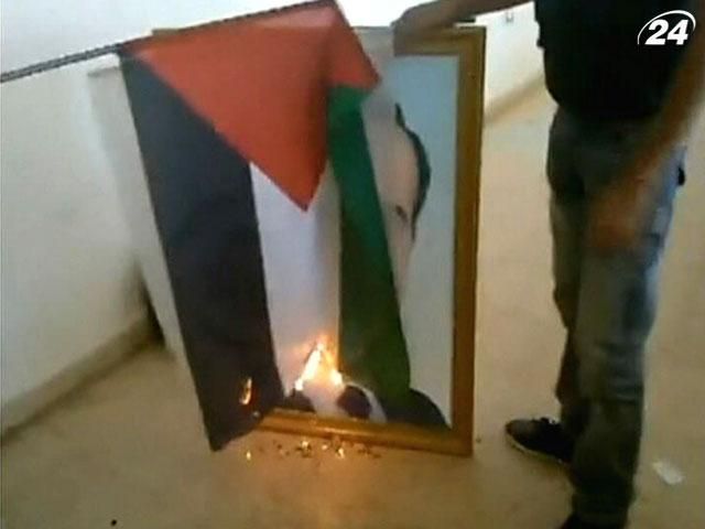 Повстанці беруть під свій контроль сирійський кордон Повстанці беруть під свій контроль сирійський кордон