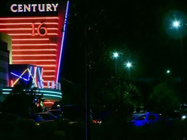 Число раненых на премьере "Бэтмена" в США возросло до 59 человек Число раненых на премьере "Бэтмена" в США возросло до 59 человек