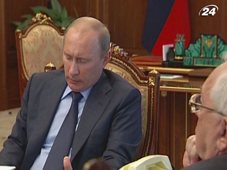 Путин подписал закон о регистрации "иностранных агентов"