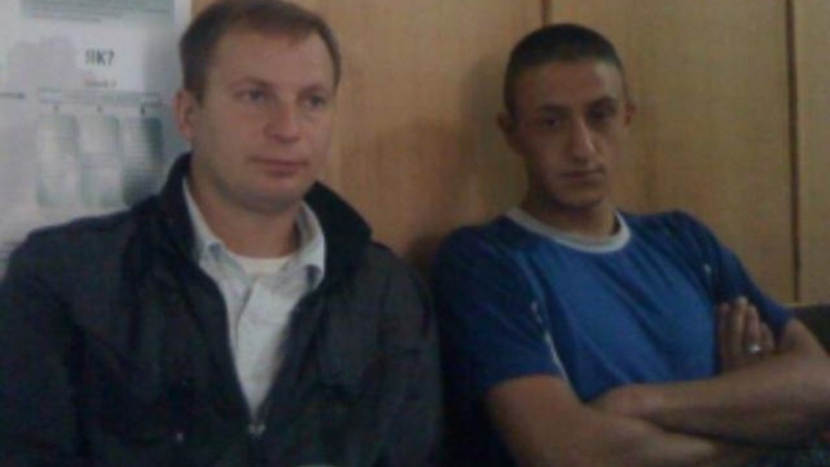 Тернопольского "Тризубовца" задержали за нападение на офис КПУ Тернопольского "Тризубовца" задержали за нападение на офис КПУ
