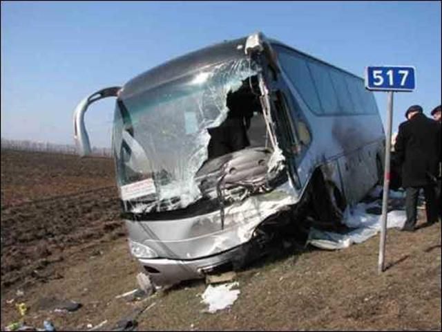 В автокатастрофі в Туреччині загинуло 13 осіб