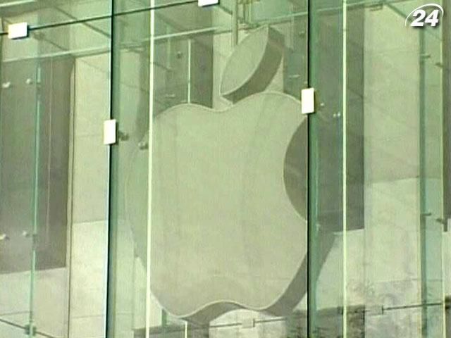 Apple потіснила Exxon Mobil у рейтингу з ринкової капіталізації Apple потіснила Exxon Mobil у рейтингу з ринкової капіталізації