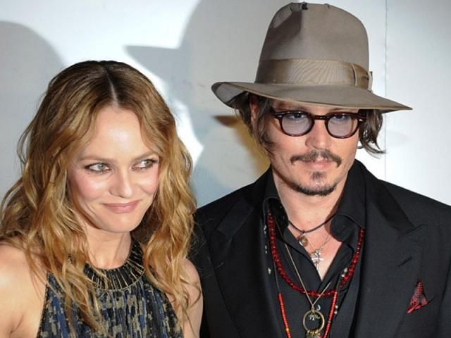 Джонні Депп намагається повернутися в сім'ю Джонні Депп намагається повернутися в сім'ю