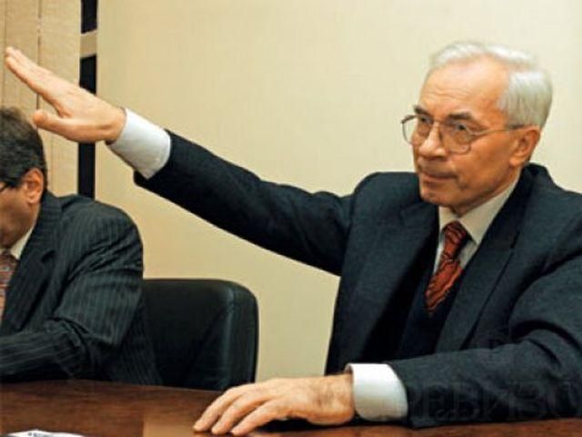 Азаров доручив Попову зайнятись організацією поховання Богдана Ступки Азаров доручив Попову зайнятись організацією поховання Богдана Ступки