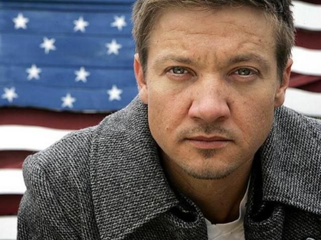 Джереми Реннер хочет сыграть роль основателя WikiLeaks Джереми Реннер хочет сыграть роль основателя WikiLeaks