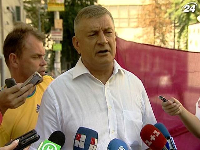 Защитники Луценко настаивают на том, чтобы в суд вызвали Давыденко