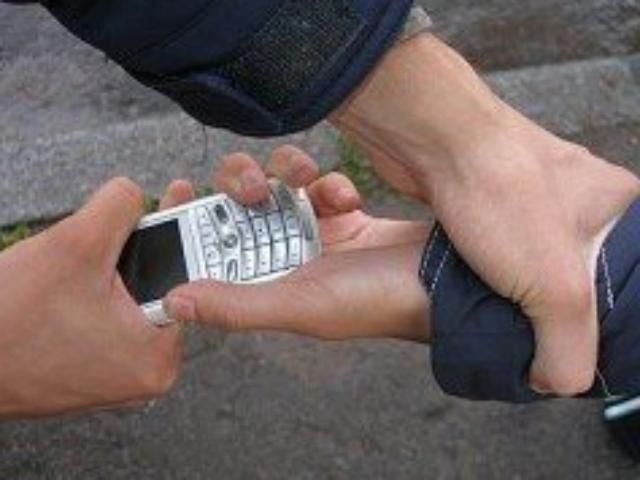 Грабіжник загубив копію паспорта на місці злочину Грабіжник загубив копію паспорта на місці злочину