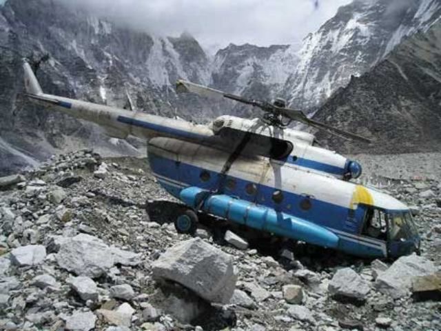 Внаслідок аварії вертольота у Франції загинуло 6 людей Внаслідок аварії вертольота у Франції загинуло 6 людей