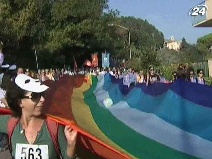 Шотландия готовится узаконить однополые браки Шотландия готовится узаконить однополые браки