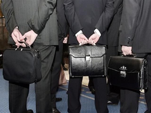 Бютівець хоче, щоб держслужбовці складали іспит на знання української Бютівець хоче, щоб держслужбовці складали іспит на знання української