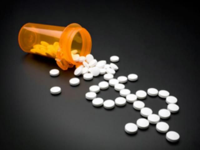 СМИ: В Минздраве переплатят за лекарства для больных СПИДом