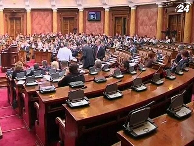 Парламент Сербии утвердил состав нового правительства