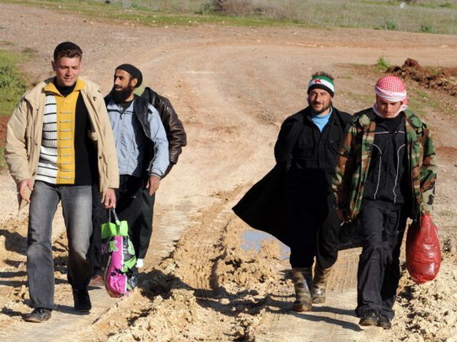 Притулку в Алжирі попросили більше 12 тисяч сирійців Притулку в Алжирі попросили більше 12 тисяч сирійців