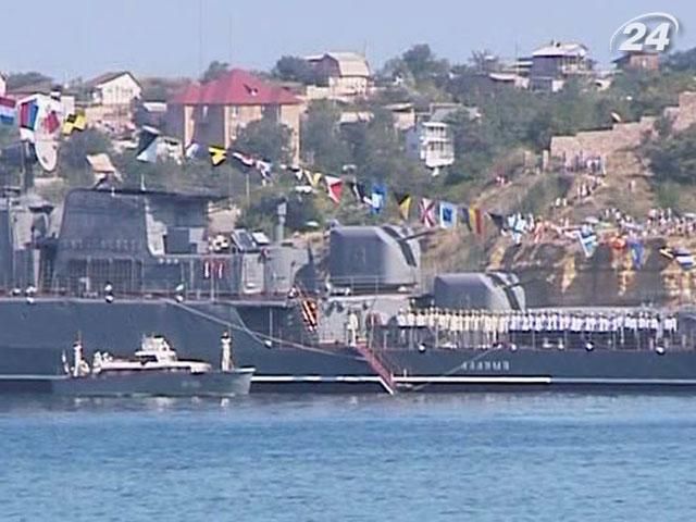 Українські та російські моряки разом відзначили День флоту