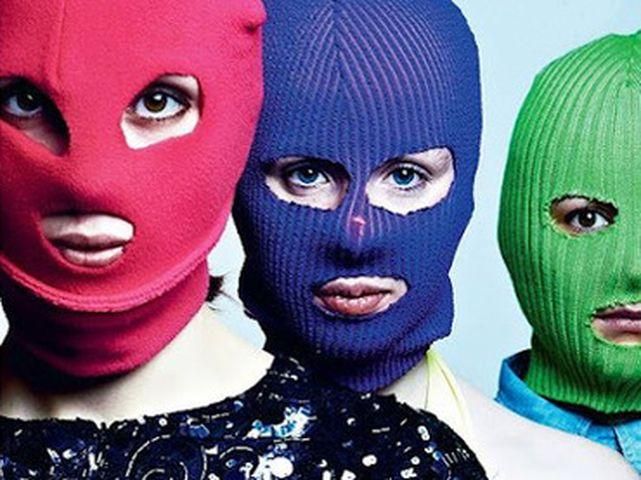 Pussy Riot: Путін боїться нас Pussy Riot: Путін боїться нас