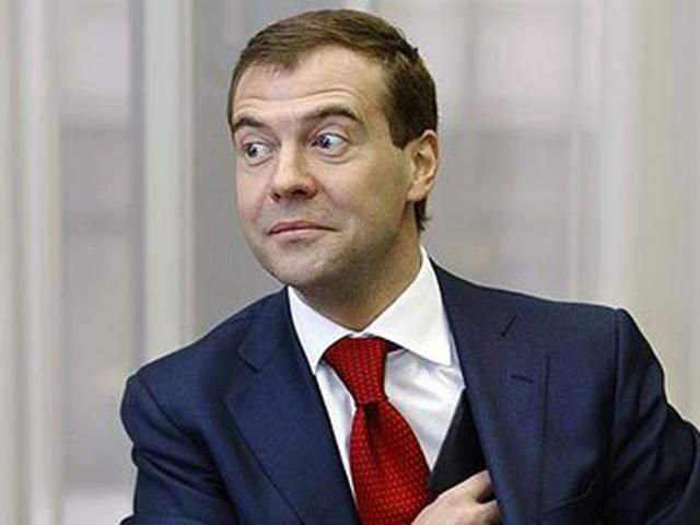 Медведєв не заперечує, що може взяти участь у виборах президента Росії