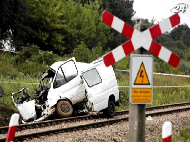 Усі постраждалі в аварії на польській залізниці - з Тернопільської області