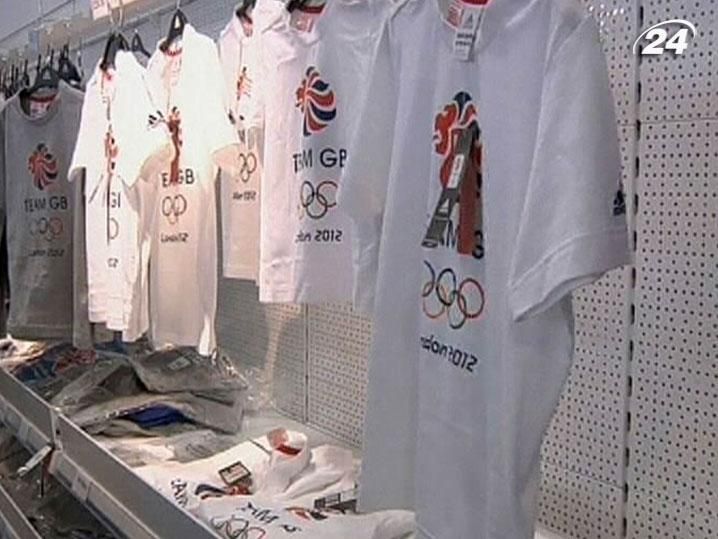 В Лондоні починають активно купувати сувеніри В Лондоні починають активно купувати сувеніри