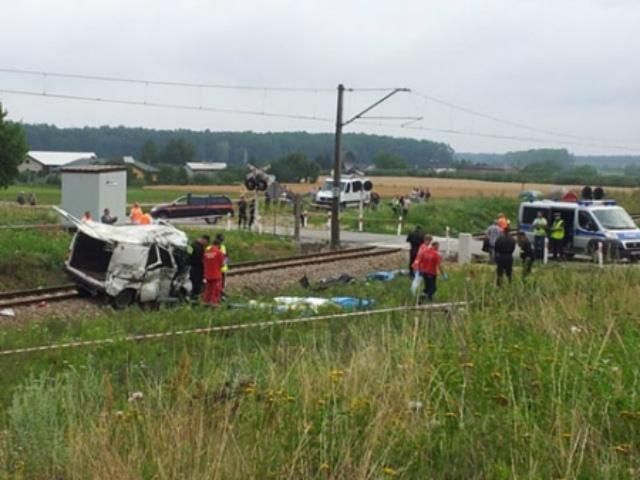 Стан українки, яка вижила у ДТП під Лодзем, стабільний