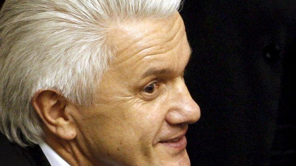 Литвин рассказал Януковичу о неточностях в "языковом" законе Литвин рассказал Януковичу о неточностях в "языковом" законе