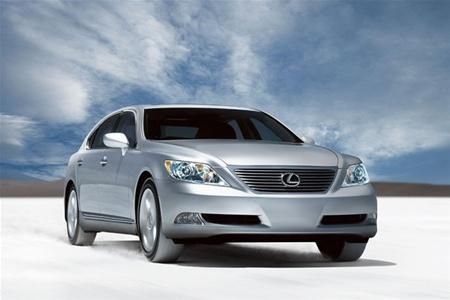 Lexus презентував нову модель седана Lexus презентував нову модель седана