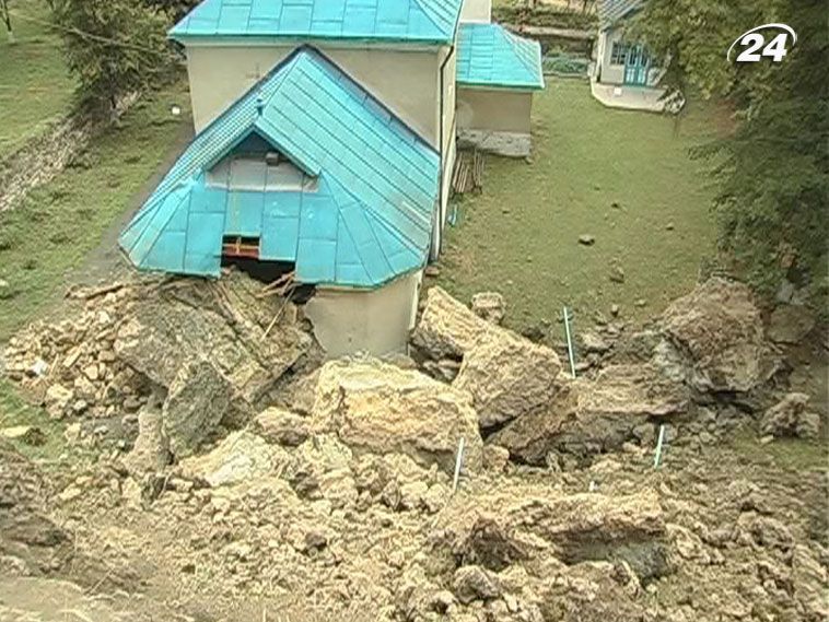 На Тернопільщині завалилася частина церкви 18-го століття На Тернопільщині завалилася частина церкви 18-го століття